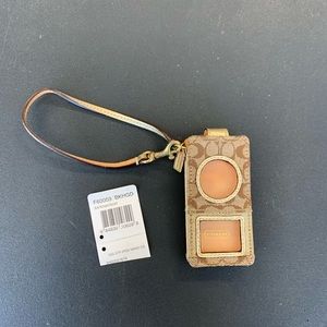 COACH signature C brown iPod case